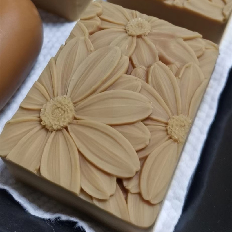 Newest!!!3d Elegant Sunflower  - огляд і ціна Soap Making Items